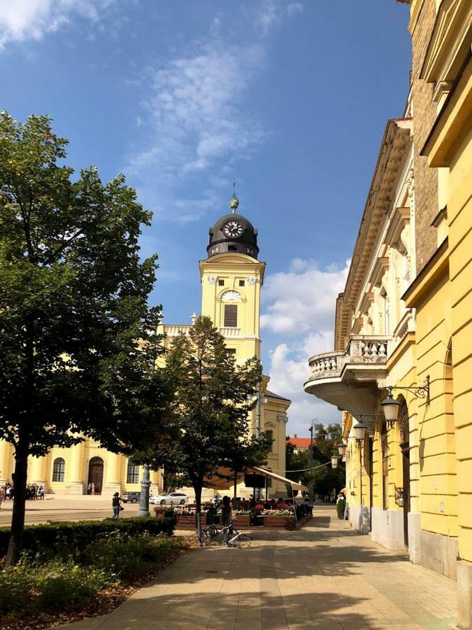 M37 Apartman Дебрецен Екстер'єр фото