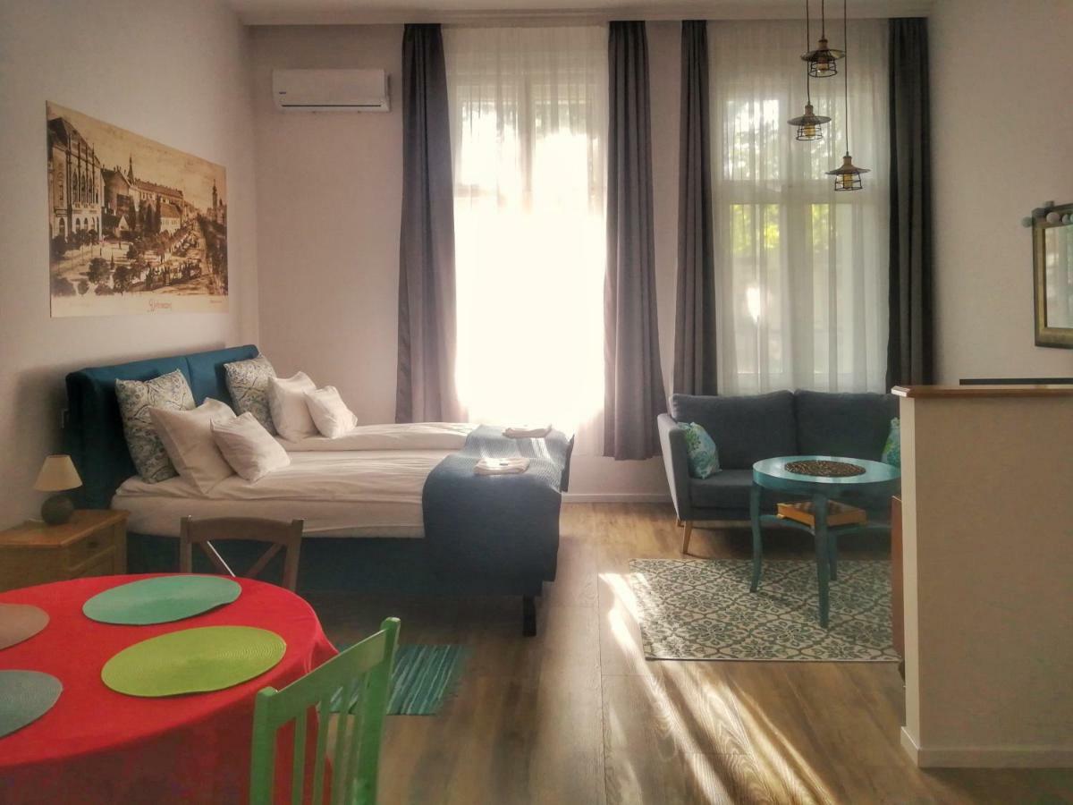 M37 Apartman Дебрецен Екстер'єр фото